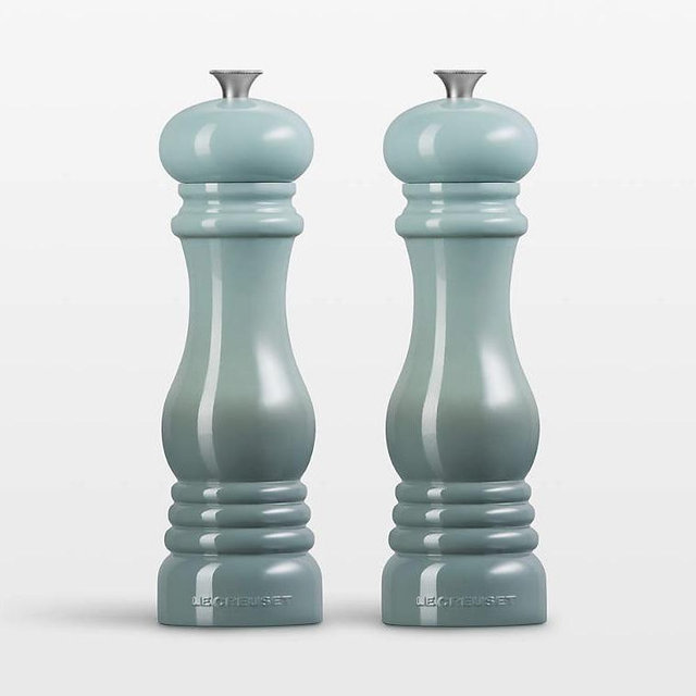 Le Creuset ® Sea Salt Salt and Pepper Mill Set