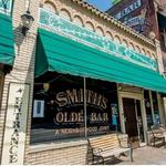 Smith's Olde Bar