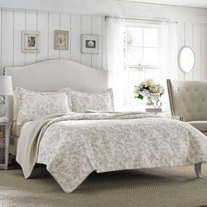Gray Amberley Quilt Set (King) - Laura Ashley