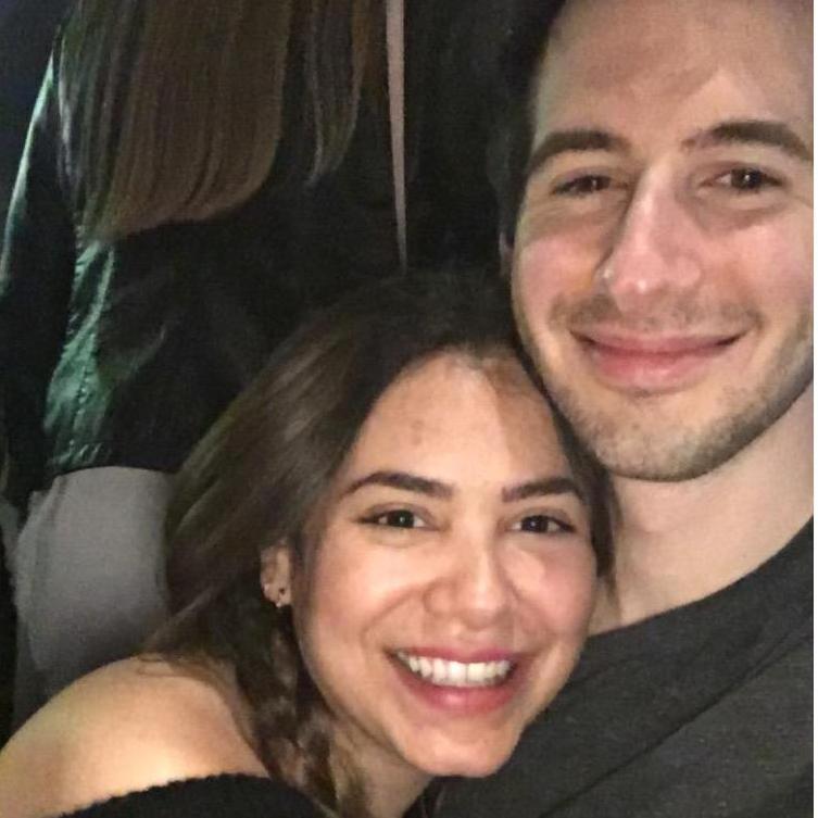 Our first picture together! |
¡Nuestra primera foto juntos!
