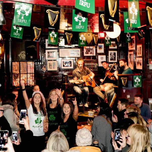 Live Music & Pub Evenings
