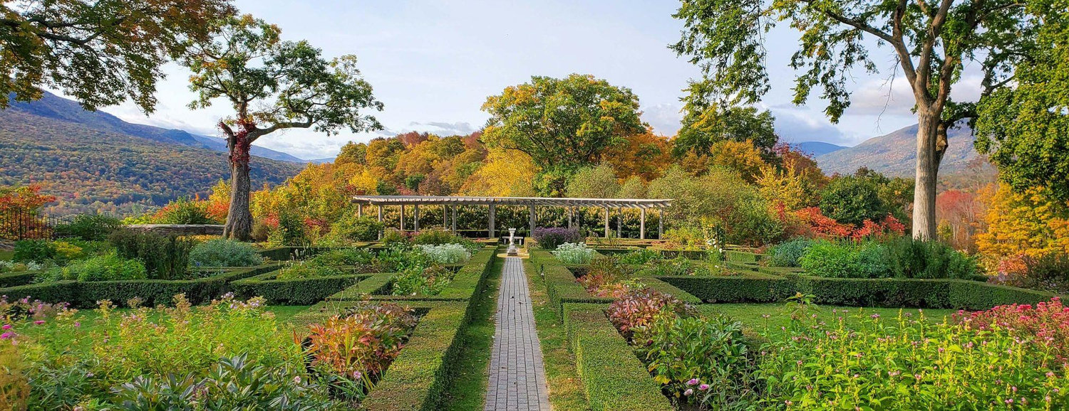 The Wedding Website of Rachel Manjoney and Kyle Caragliano