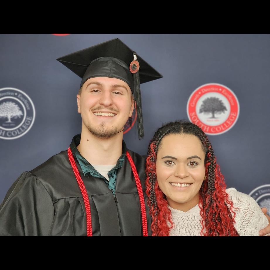 👨🏻‍🎓