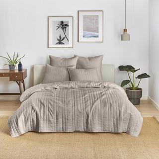 Reversible Coverlet