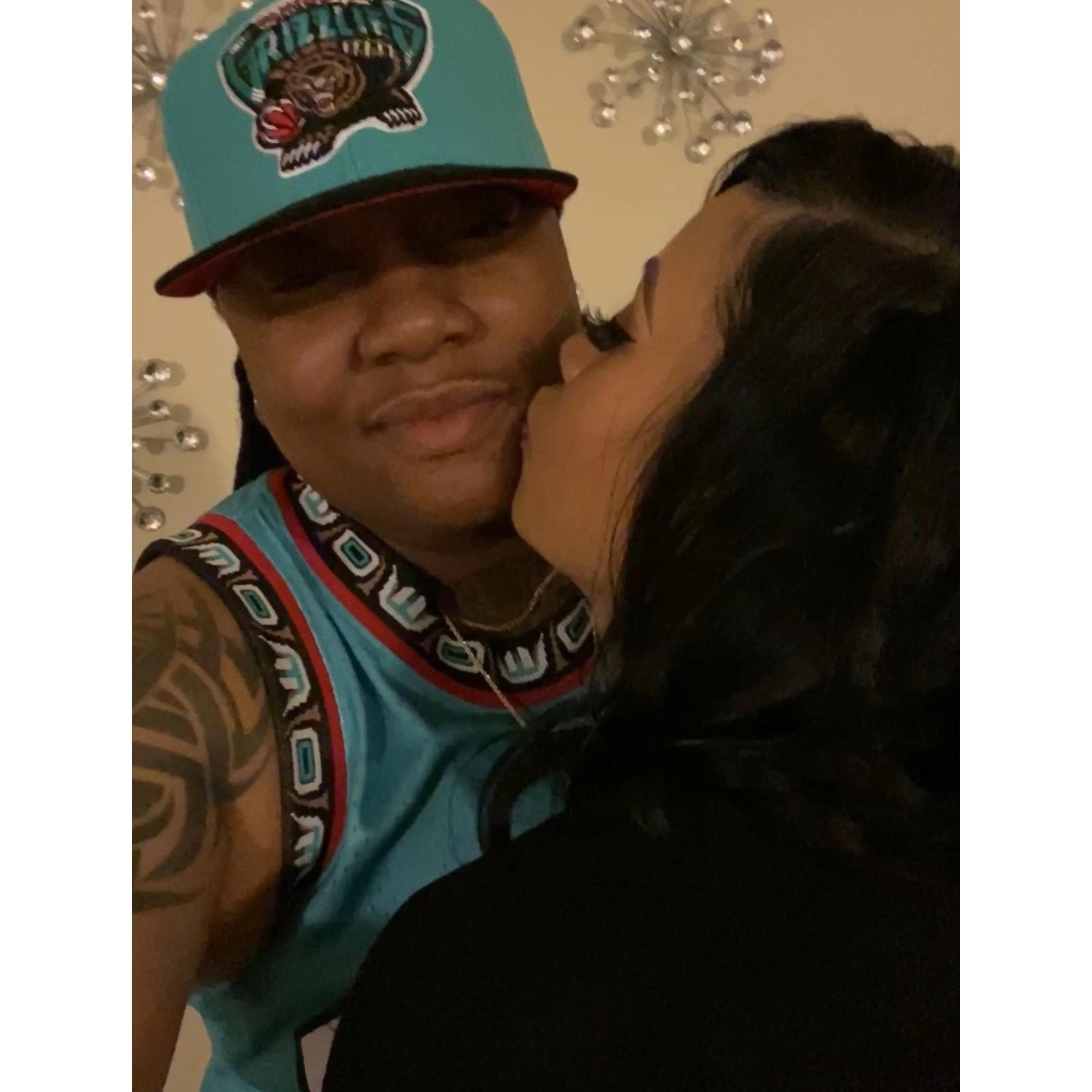 Gimme kiss my luv!!!!