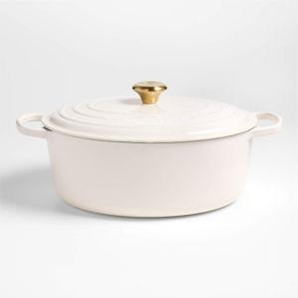 Le Creuset Signature 8-Qt. Chambray Enameled Cast Iron Oval Dutch Oven + Reviews | Crate & Barrel