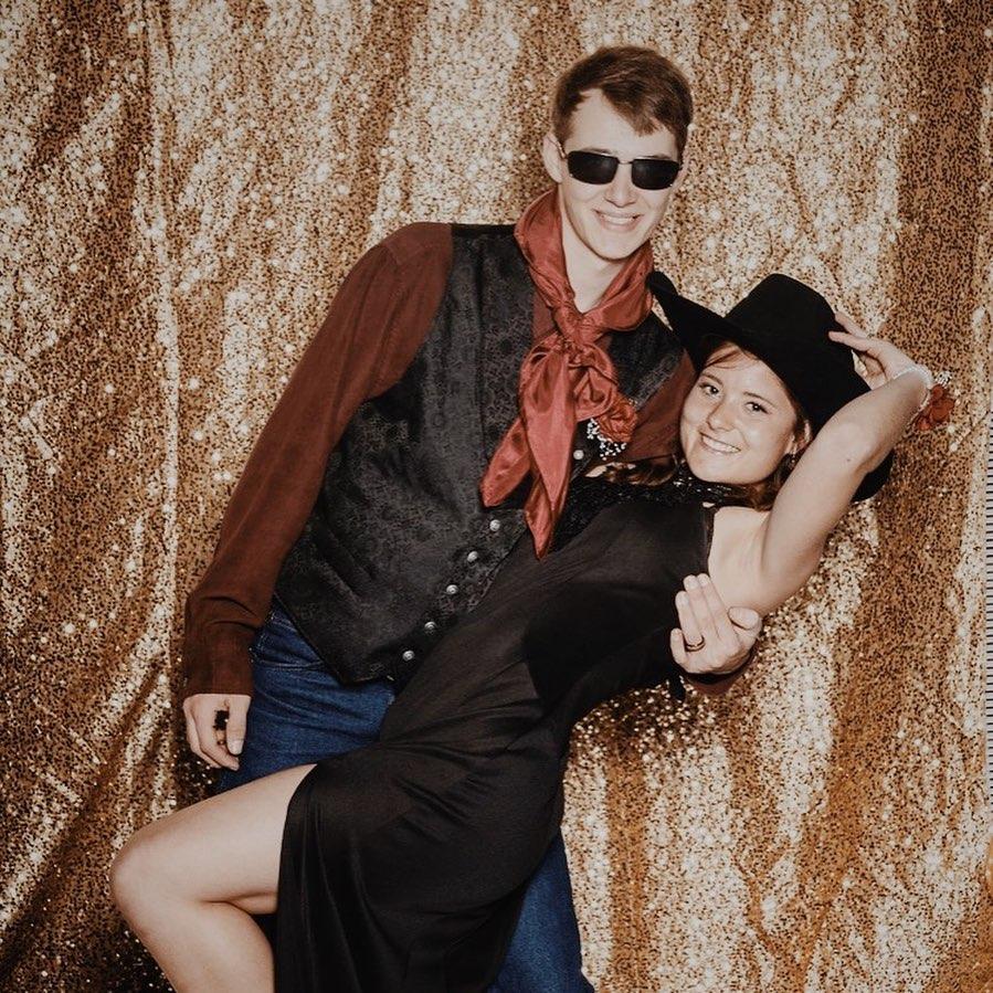 "SENIOR PROM"
