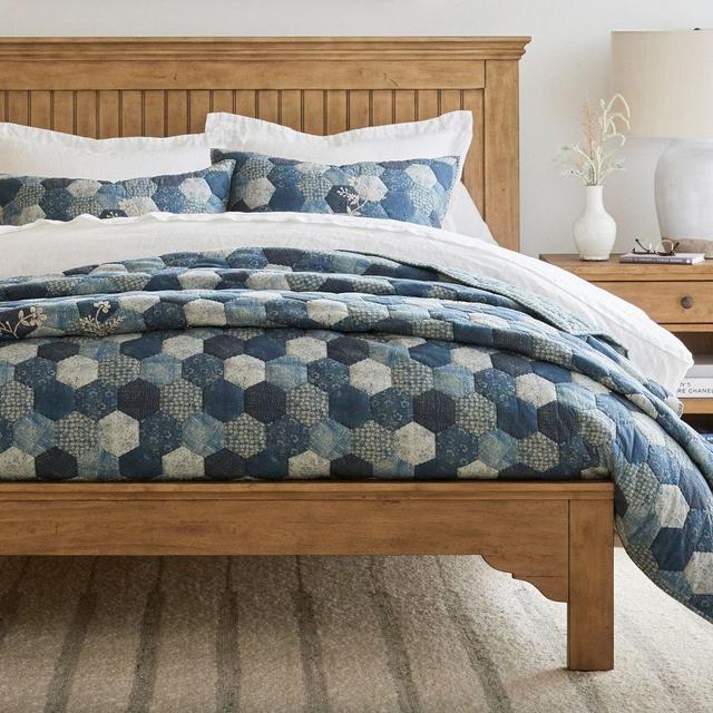 Ezra Honeycomb Handcrafted Applique Quilt, King/Cal. King, Blue