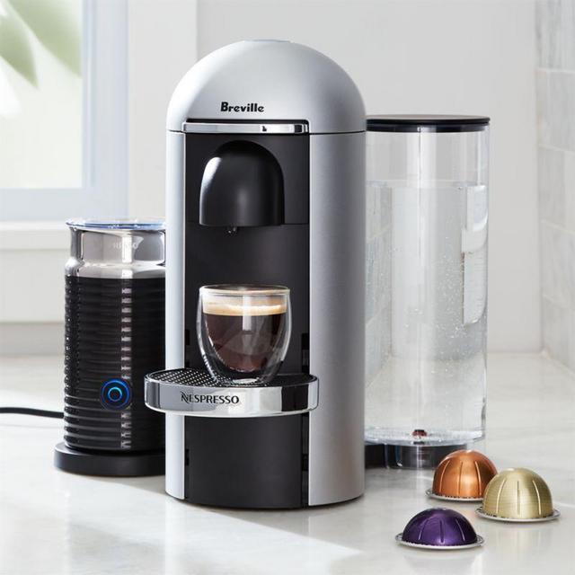 Nespresso ® by Breville Vertuo Deluxe Plus Silver Coffee Maker Bundle