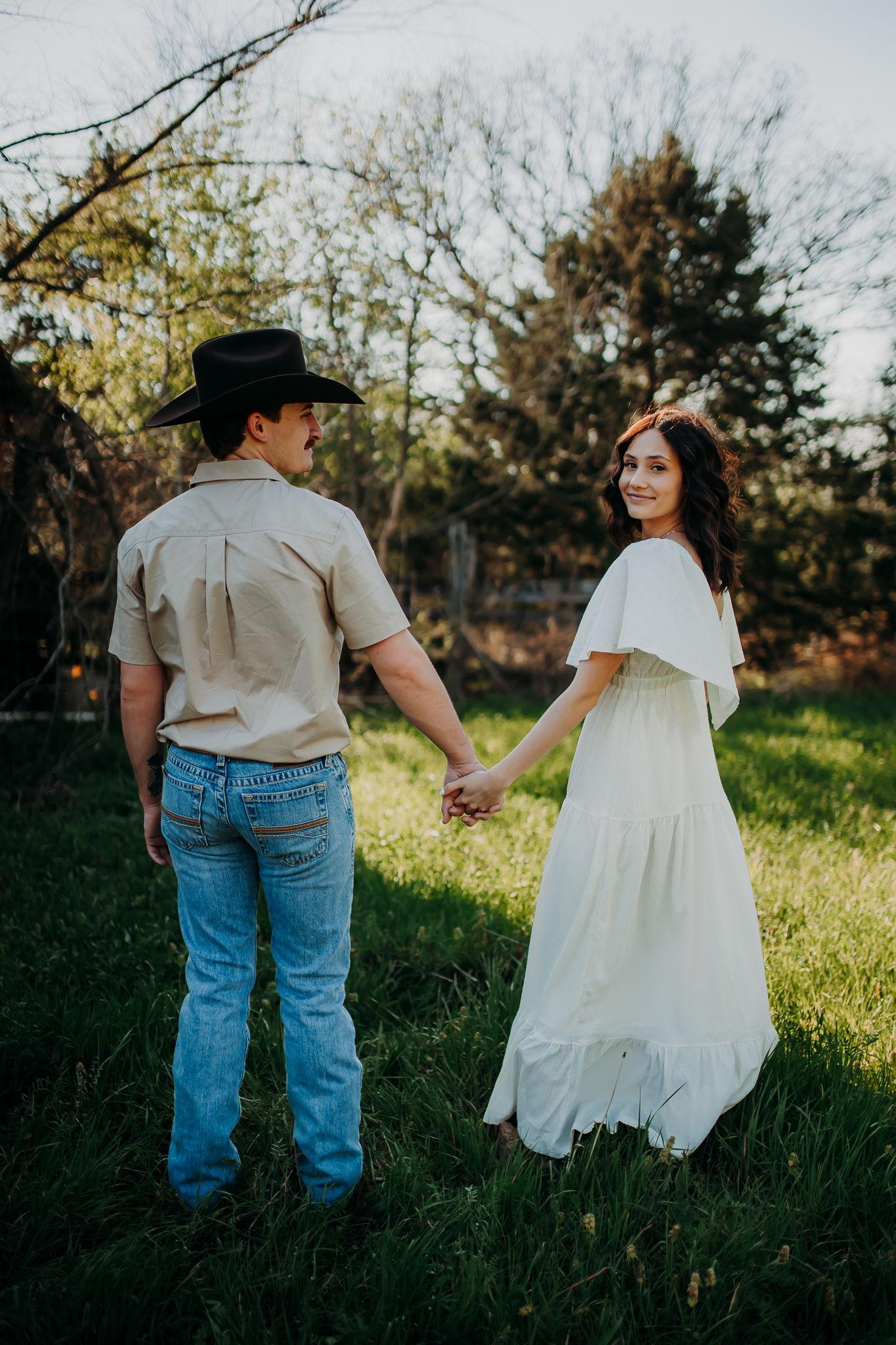 The Wedding Website of Alyssa Lowe and Austin Owens