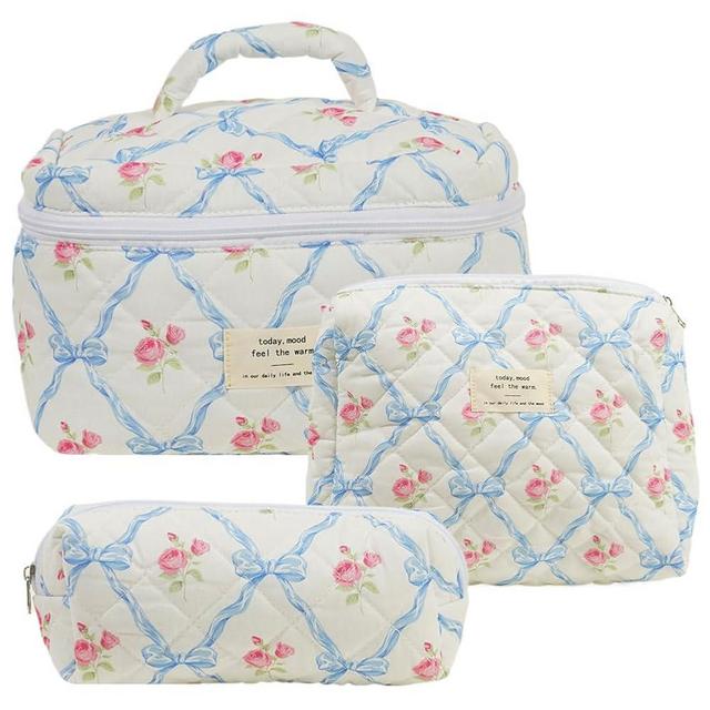 Juoxeepy Quilted Makeup Bag Floral Cotton Cosmetic Bag Jolly House Toiletry Bag Coquette Aesthetic Makeup Bag Cosmetic