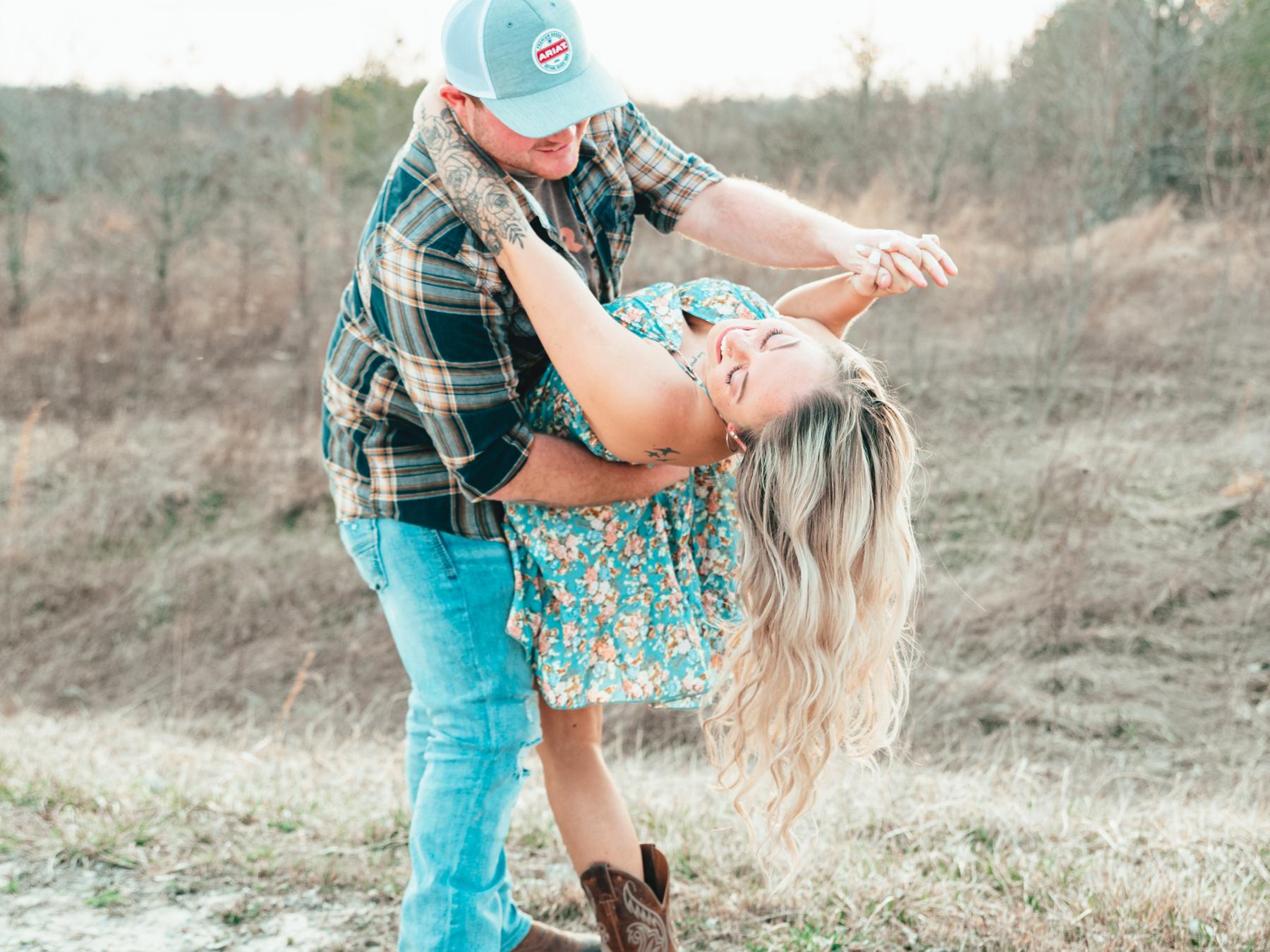 The Wedding Website of Kaitlyn Woodward and Nic Strain