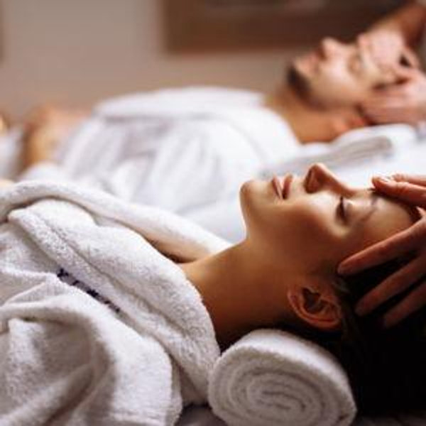 60-Minute Couples Massage