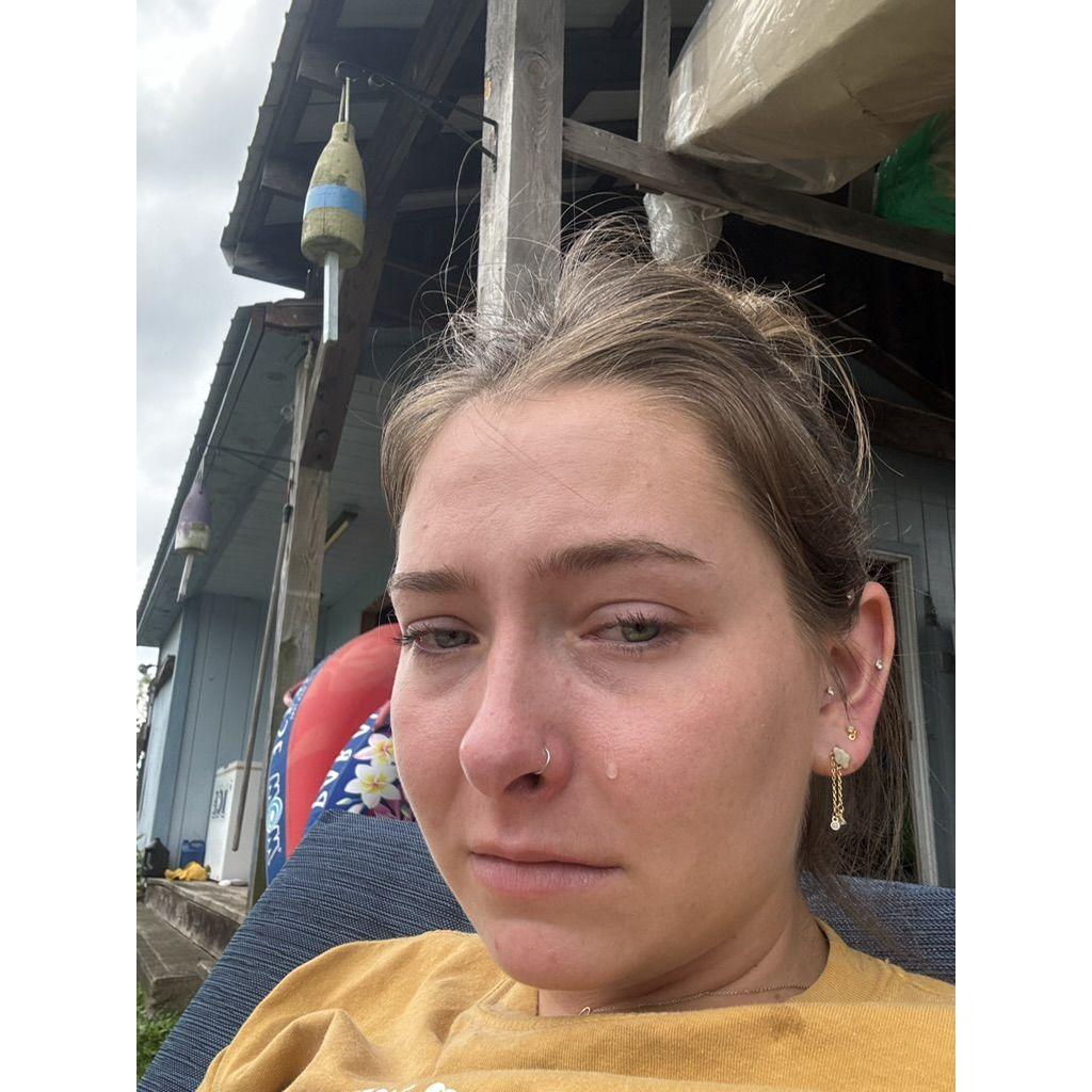 Sobbing at the boatclub because my ring was in the river