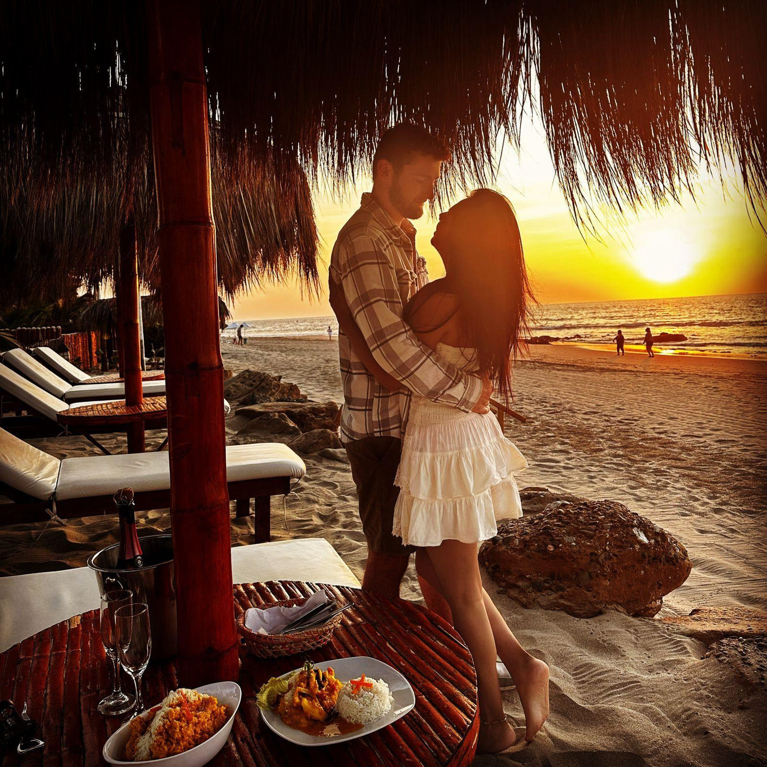 The Wedding Website of Caroline Astoquillca and Jason Greilick