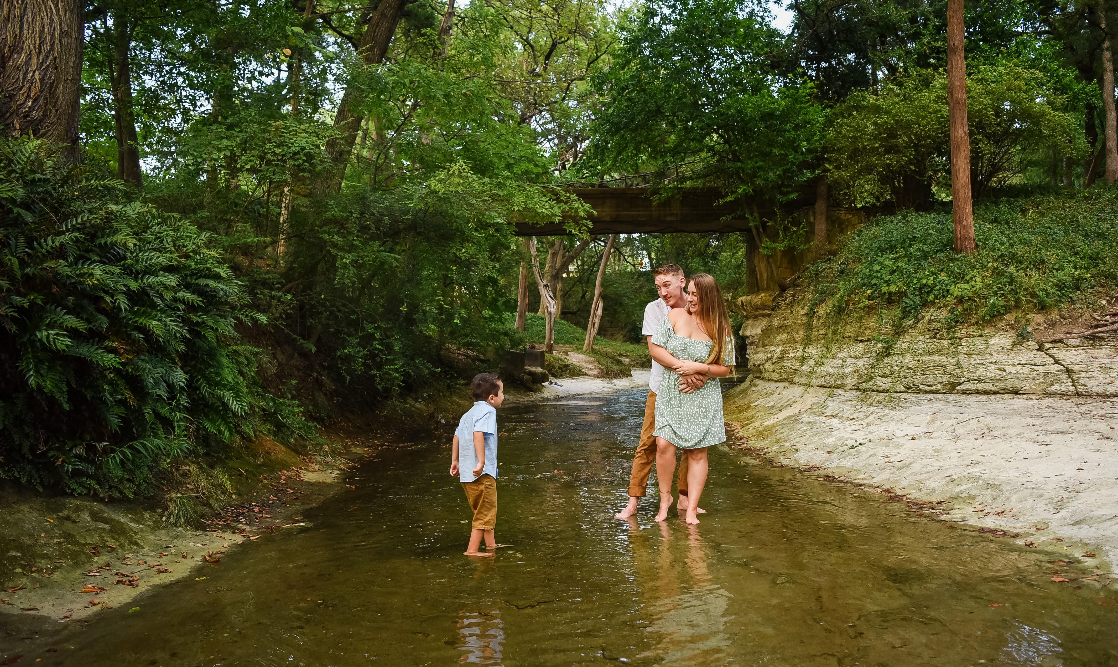 The Wedding Website of Brandi Hawkins and Cody Taylor