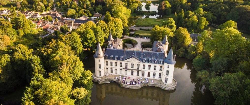 The Wedding Website of Mia Johnson and Jérôme Kafrouni