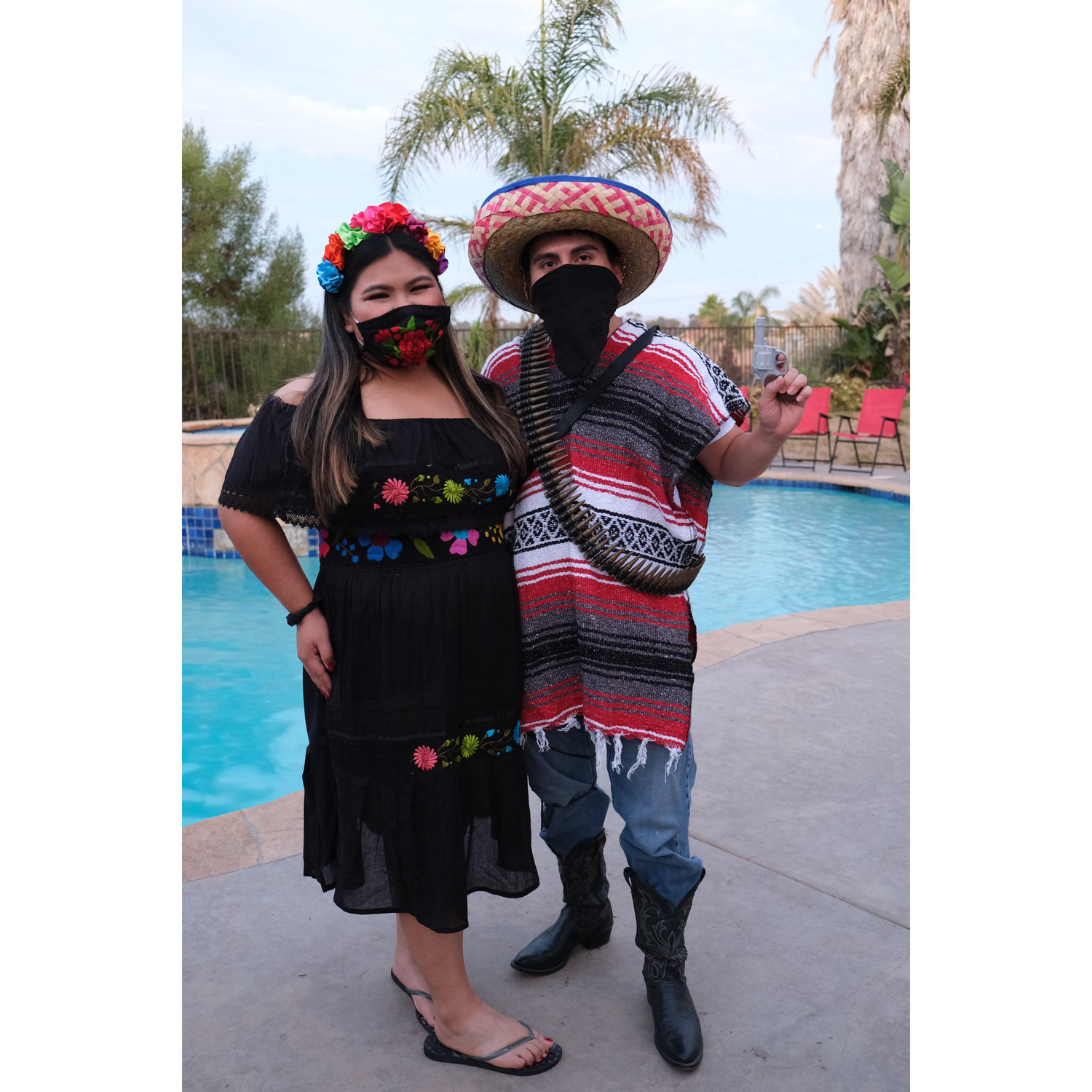Our first halloween together, and you guess it right, our pandemic photo! Halloween 2020