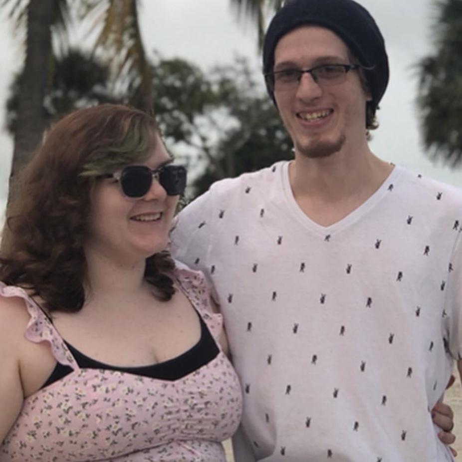 October 2019 candid shot at the beach 🤭