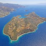 Trizonia Island