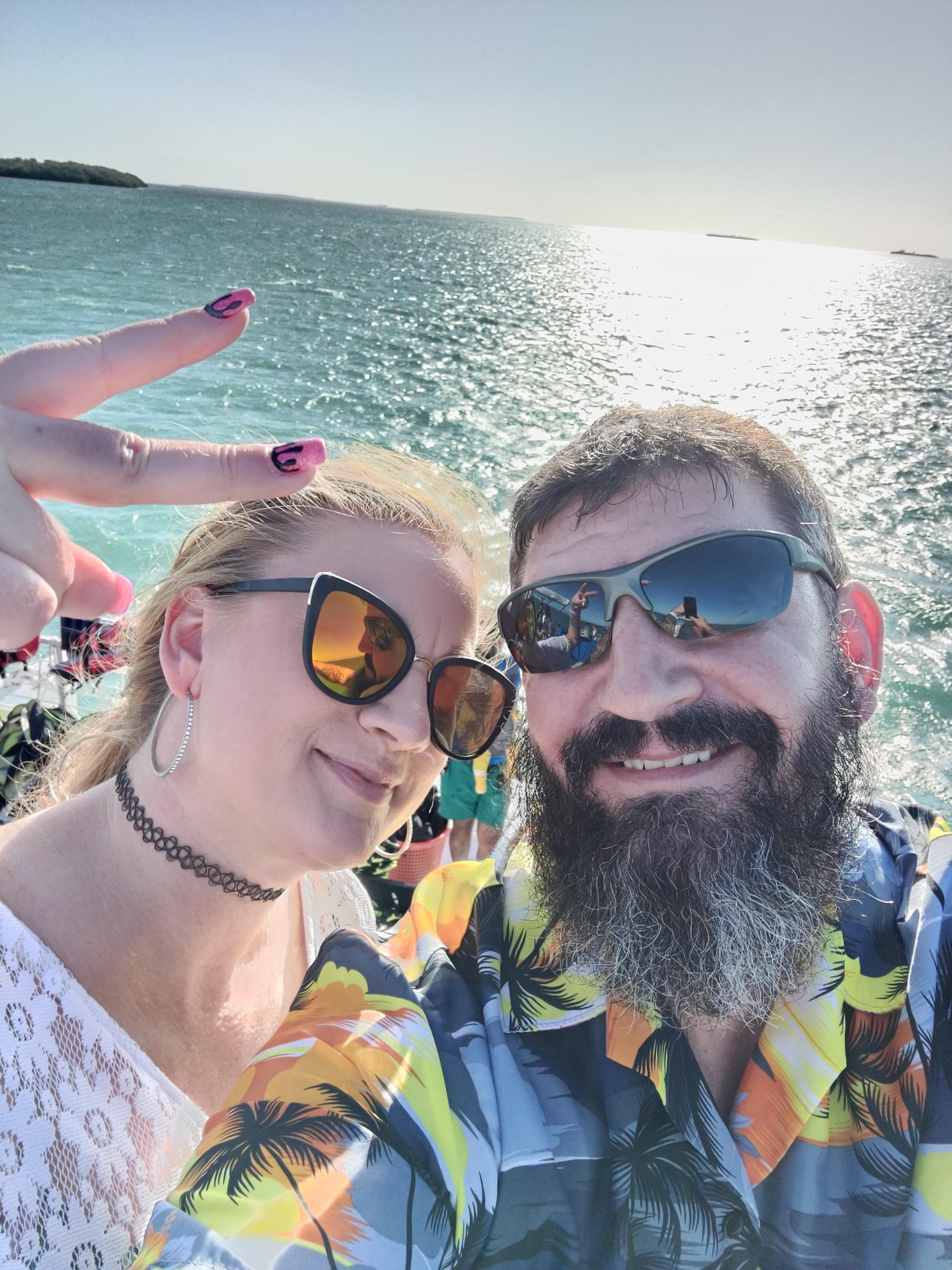 The Wedding Website of Aaron Smith and Shannon Sagrillo-Smith