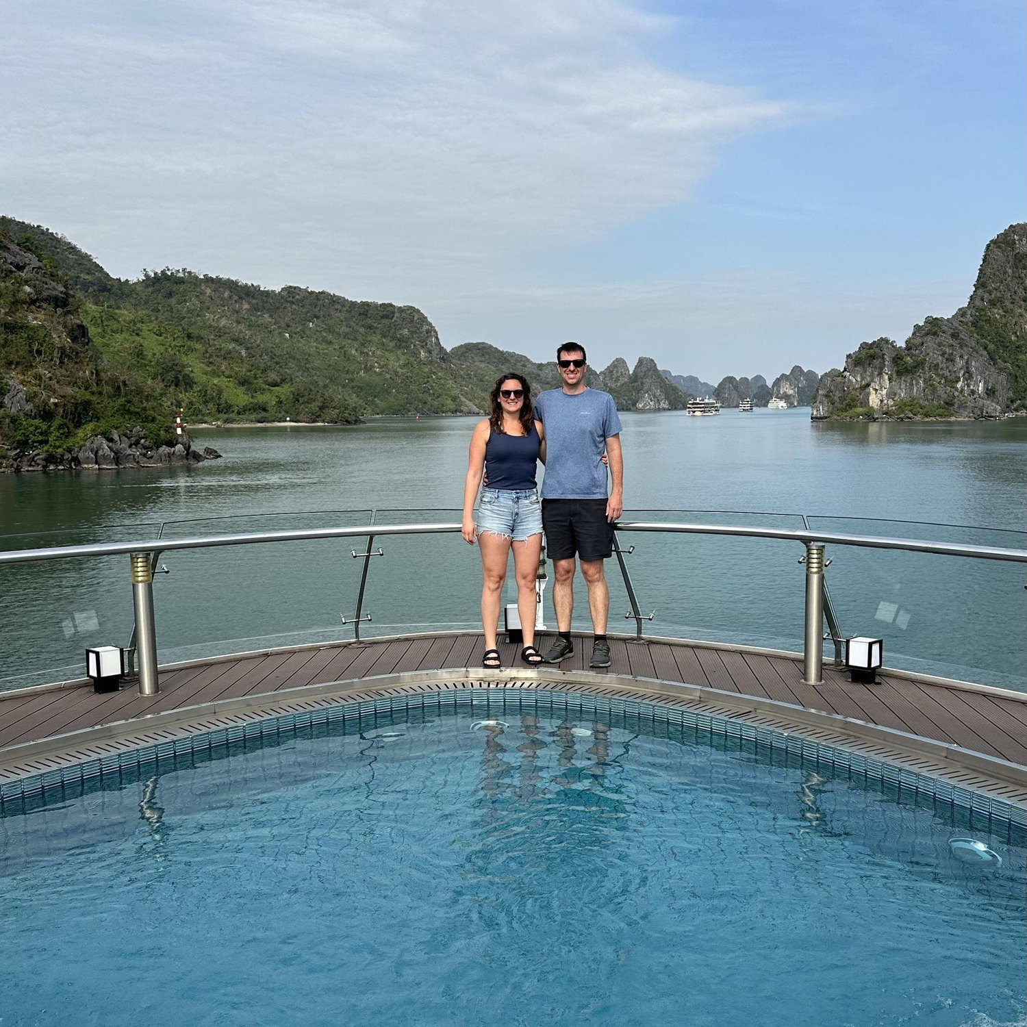 Ha long Bay cruise -Vietman