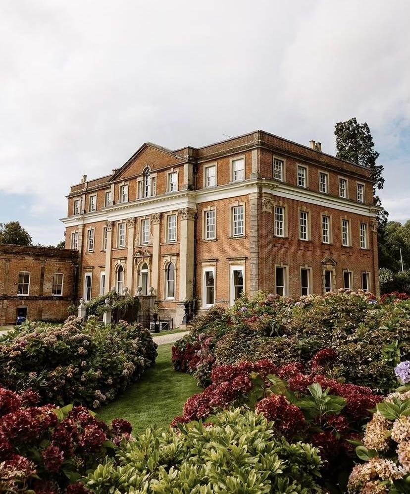 The Wedding Website of Sophie Arrowsmith and Sam Uminski
