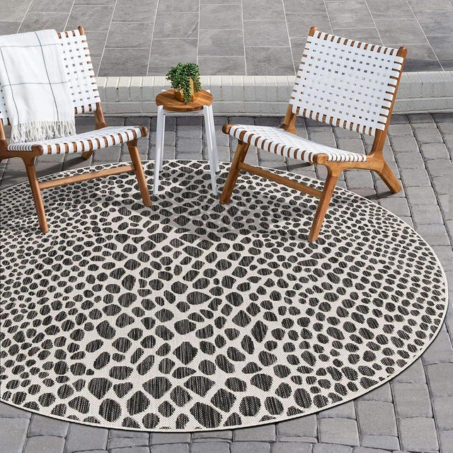 Unique Loom Outdoor Collection Area Rug - Cape Town (4' 1' Round, Black/ Ivory)