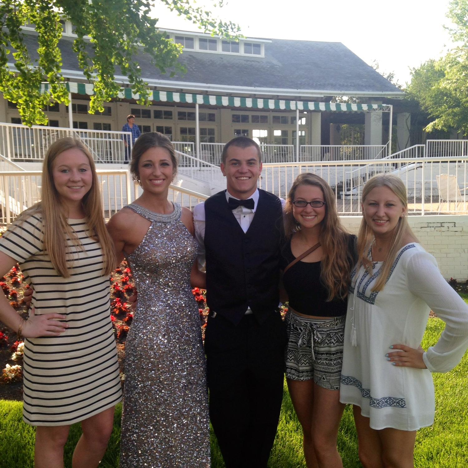 Hi Em, Tay, Lo!