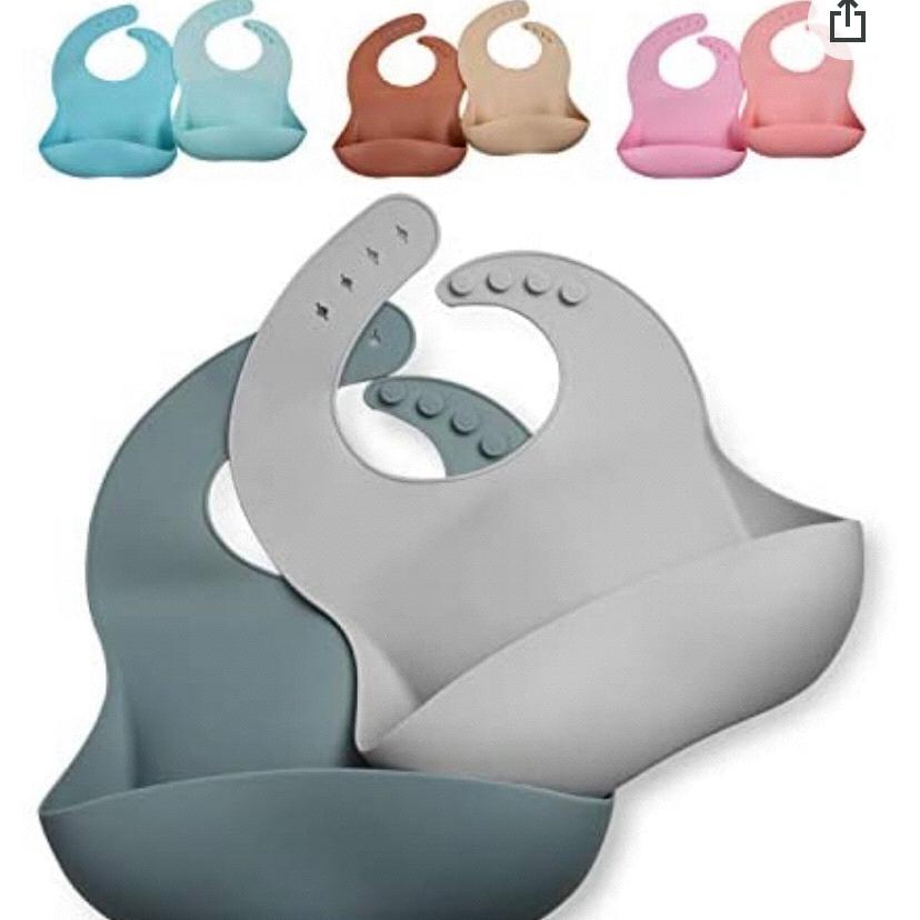 Loulou Lollipop® Safari Pocket Bib in Beige