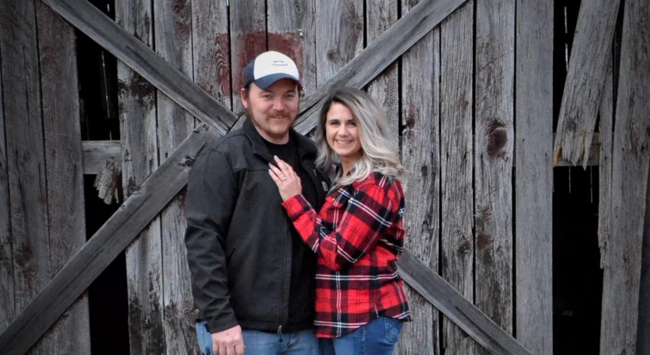 The Wedding Website of Amanda Akins and Tommy Messer