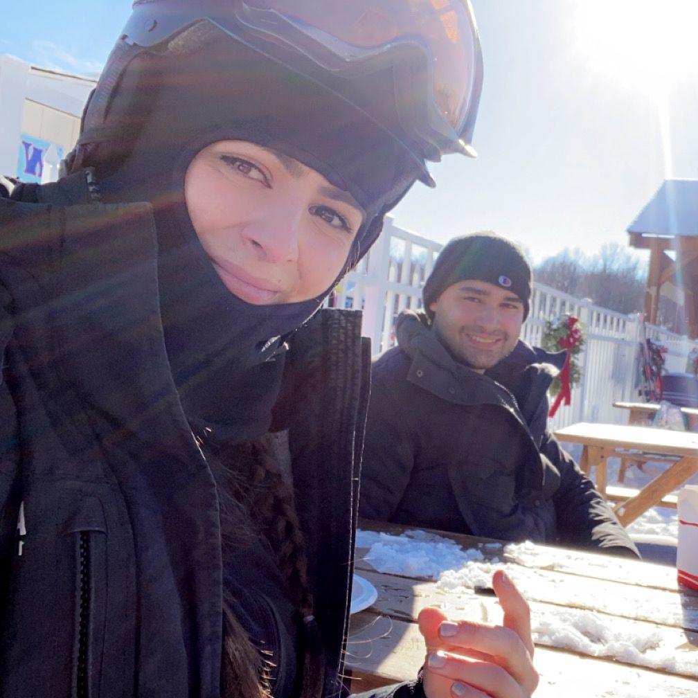 Winter 2023, officially teaching Sam to ski in Connecticut