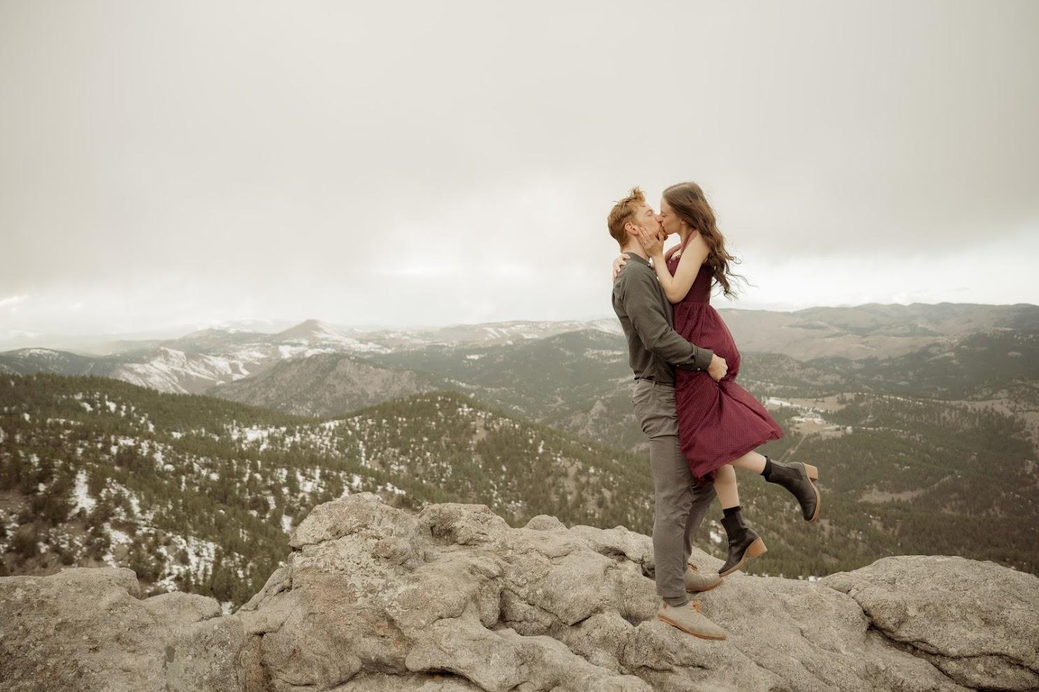 The Wedding Website of Douglas Behrend and Courtney Iseman