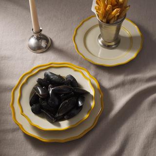 Giovanna 12-Piece Dinnerware Set with Pasta Bowl