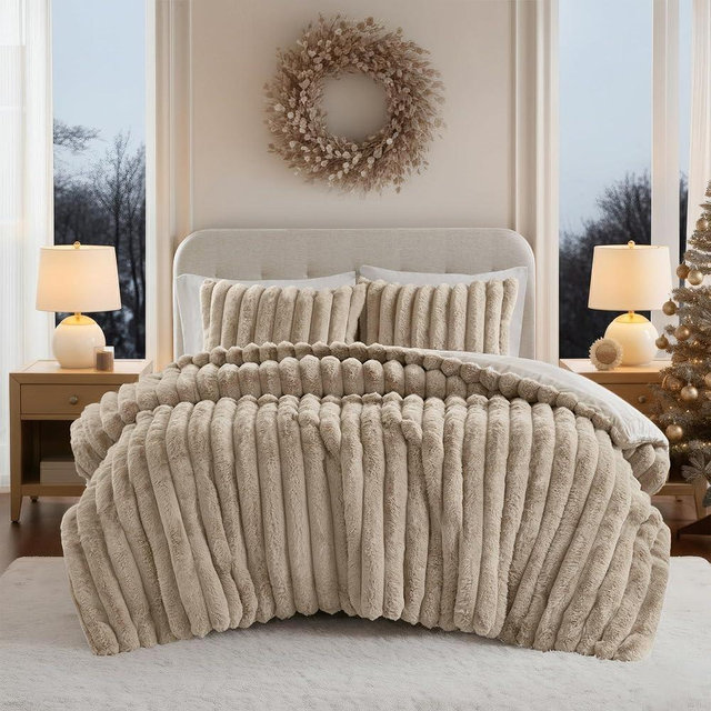 Madison Park Jasmine King Comforter Set, Luxurious Reversible Faux Fur Plush Ribbed Velvet Bedding, Fuzzy Thick Warm Winter Comforter, Super Soft Fluffy 3-Piece Set Taupe