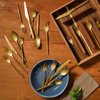 21-Piece Flatware Utensil Set with Wooden Caddy, Service for 4