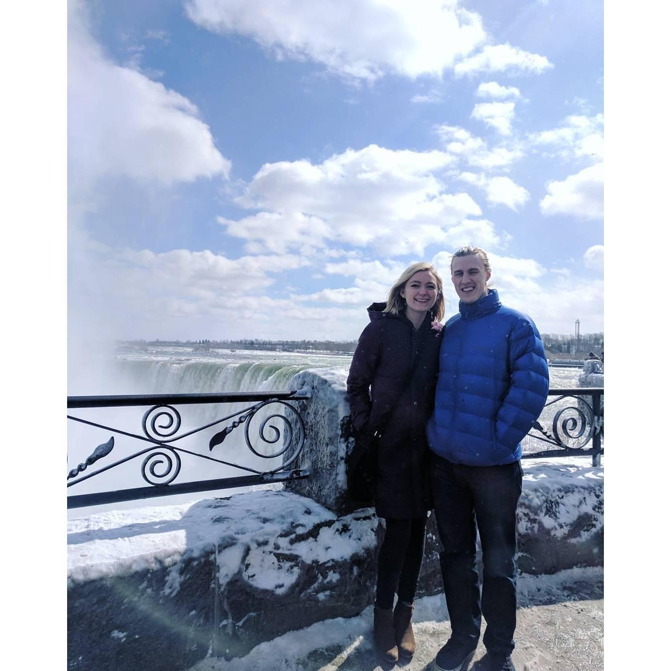 Allison's parents surprised us with a trip to Niagara Falls in 2017 🌊 we drove all the way there for a weekend and had the best time