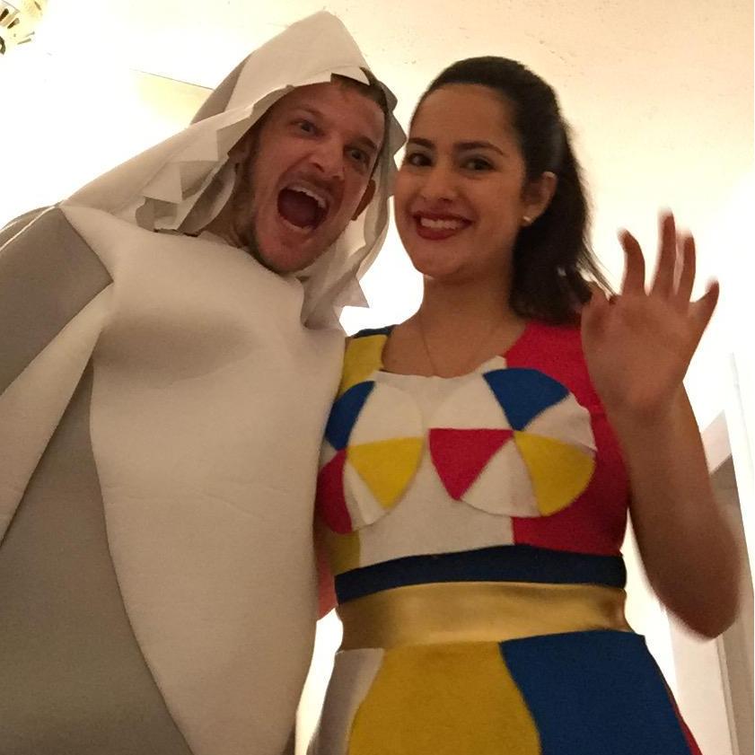 Shark attack! Katy Perry and Left Shark do Halloween, 2016.