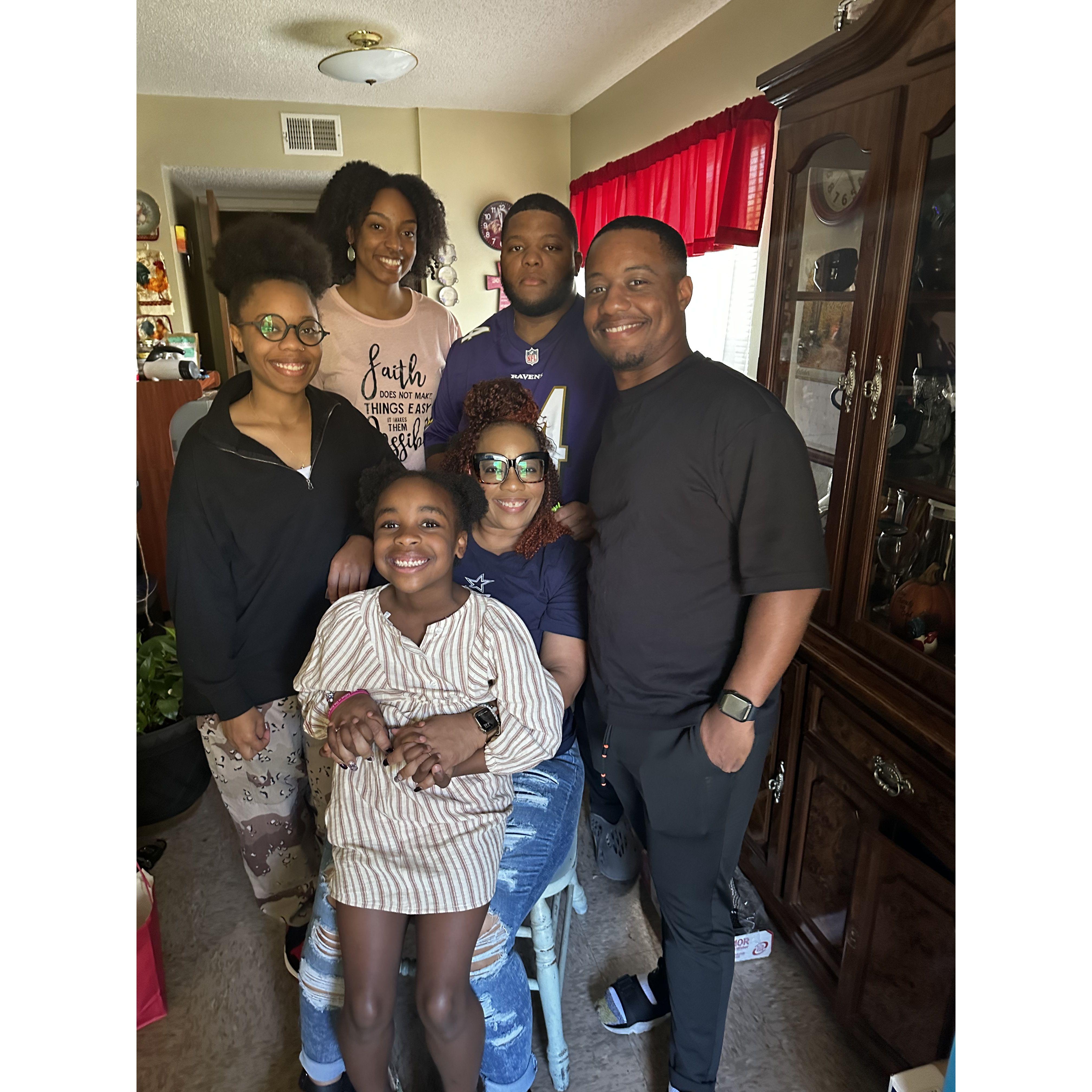 THANKSGIVING- Spent the holidays with Jamar's family in Little Rock, AR. - November 2021