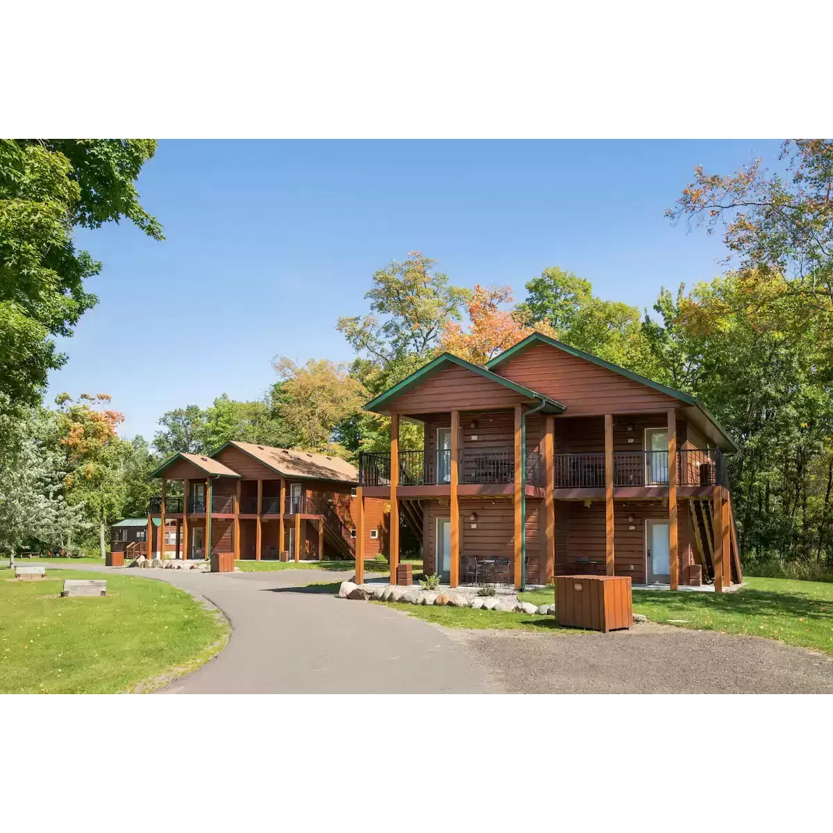 Back loop quad cabins