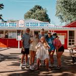 Ottawa Beach General Store