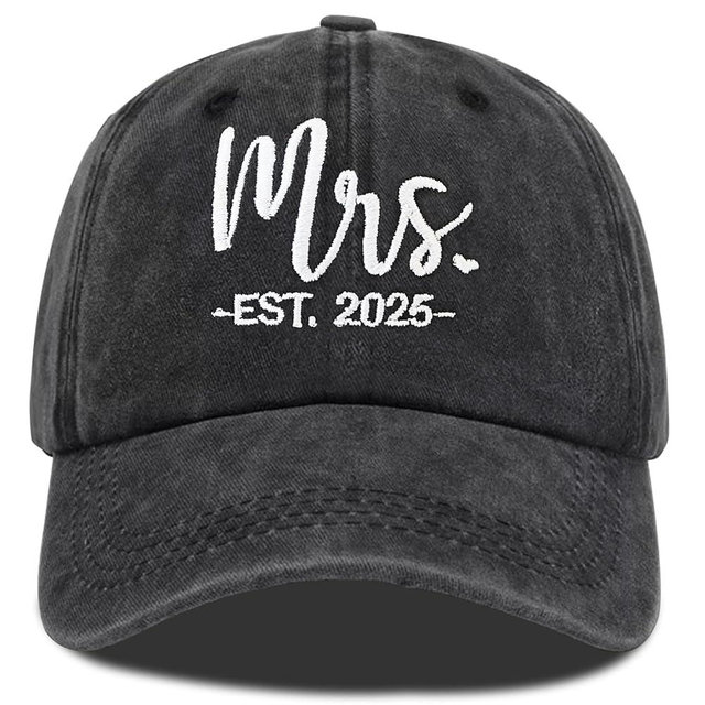 Hubby and Wifey Hats for Mr and Mrs, Engagement Anniversary Honeymoon Wedding Gifts Newlyweds Couples Baseball Cap