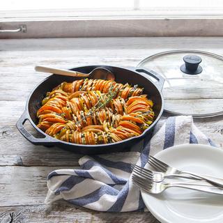 Chef Collection Covered Everyday Cast Iron Pan