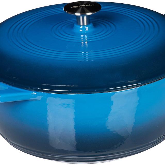 AmazonBasics Enameled Cast Iron Covered Dutch Oven, 7.5-Quart, Blue