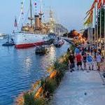 Penn's Landing and the Delaware River Waterfront