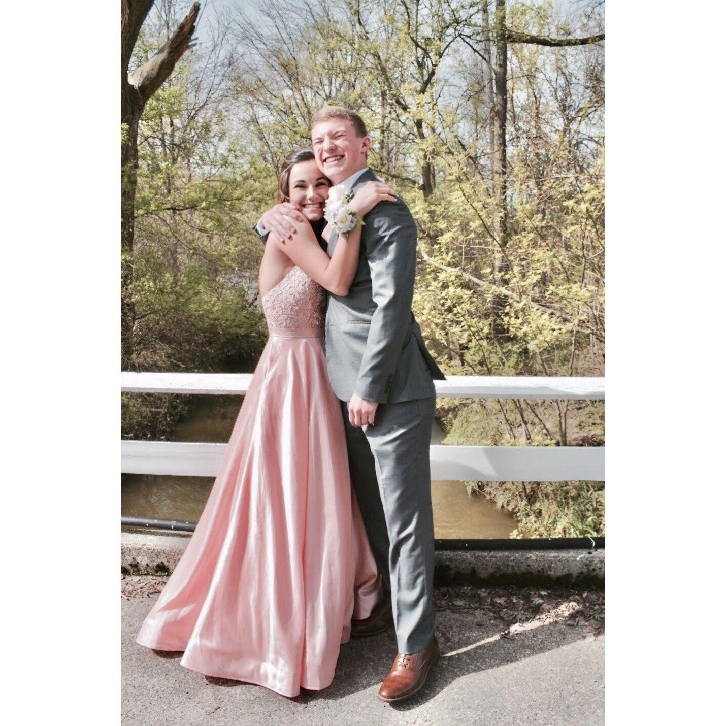 Cheesin' for the prom pictures!