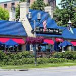 Sir Benedicts Tavern on the Lake