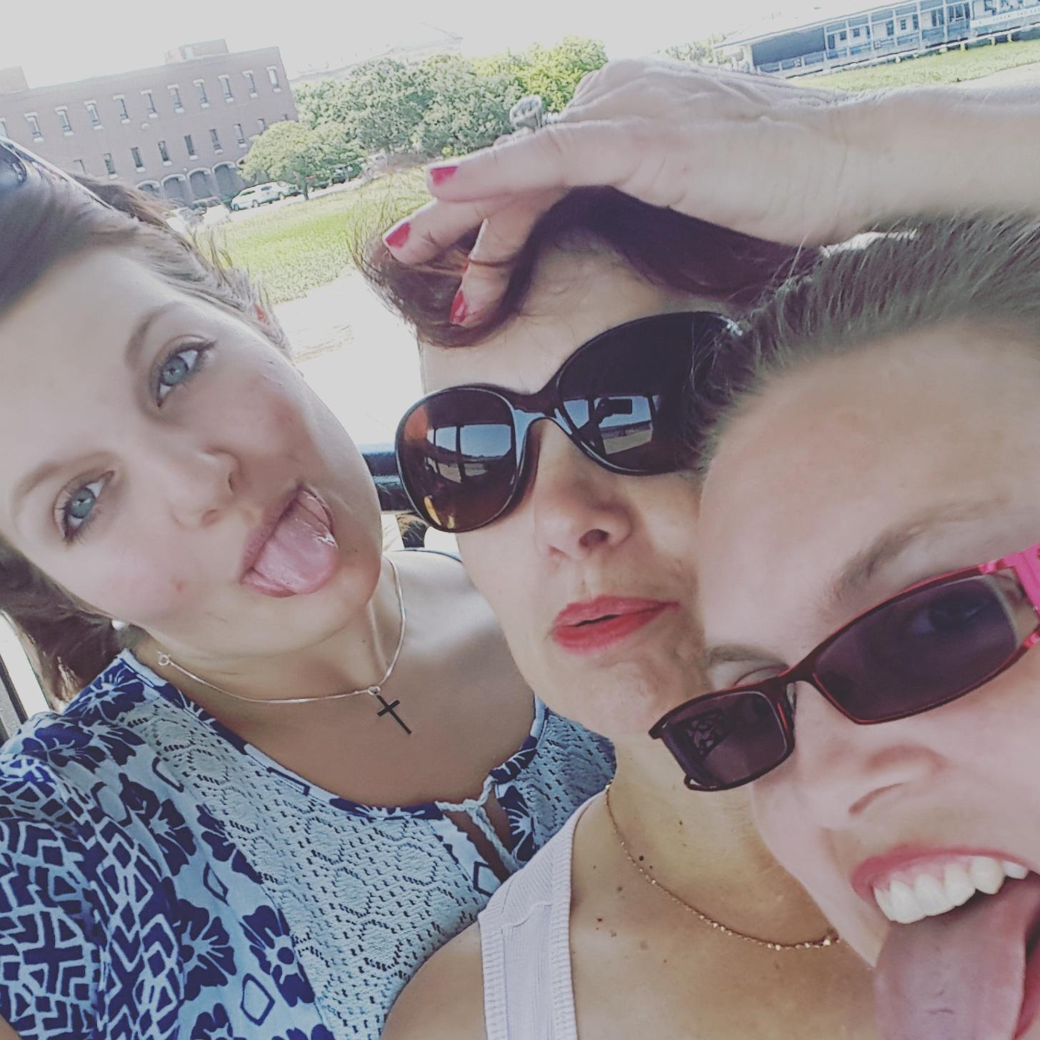 Charleston Trip with mom and grandma!