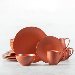 Heirloom 16-Piece Dinneware Set, Service for 4