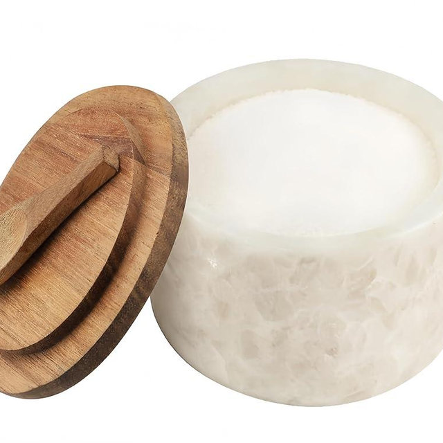 Lc.Courage Salt and Pepper Spice Cellar, Marble Container for Coffee, Sugar, Spices and Candies, With Built-in Magnetic Attraction Spoon and Acacia Wood Lid, 6.5 oz (Snowflake White)
